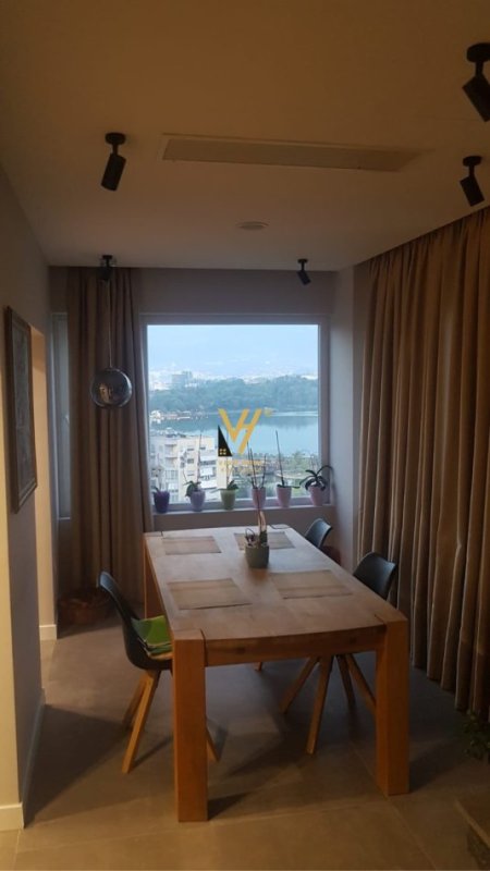 JEPET APARTAMENT 3+1+2 BLK ME QERA TE KOPSHTI BOTANIK 850 EURO