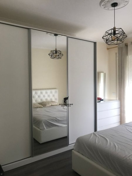 SHITET APARTAMENT,LINZE,100.000 EURO.
