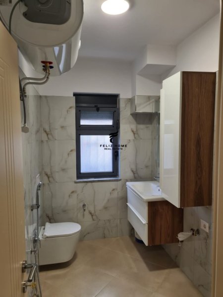 SHITET APARTAMENT,ALI DEMI,82.500 EURO.
