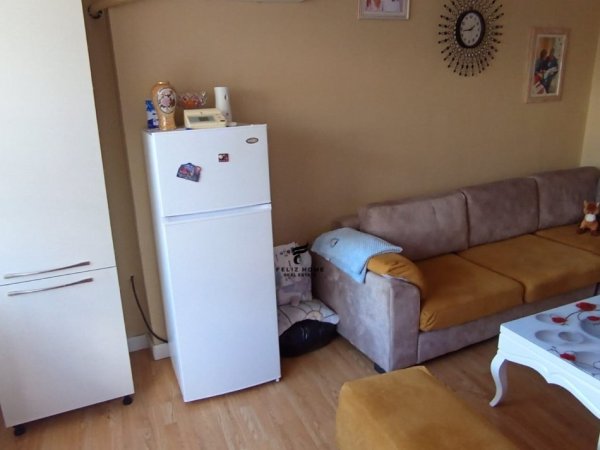 SHITET APARTAMENT,MATERNITETI I RI,75.000 EURO.