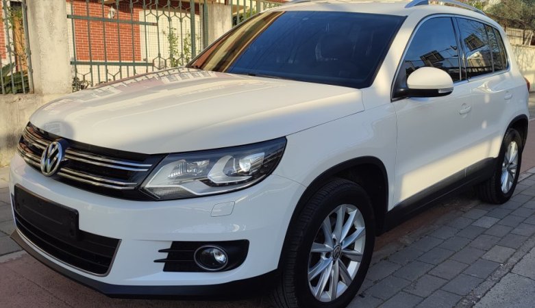 W Tiguan viti 2014 full option, automat, 2.0 TDI 4 Motion, navi, 12700 €