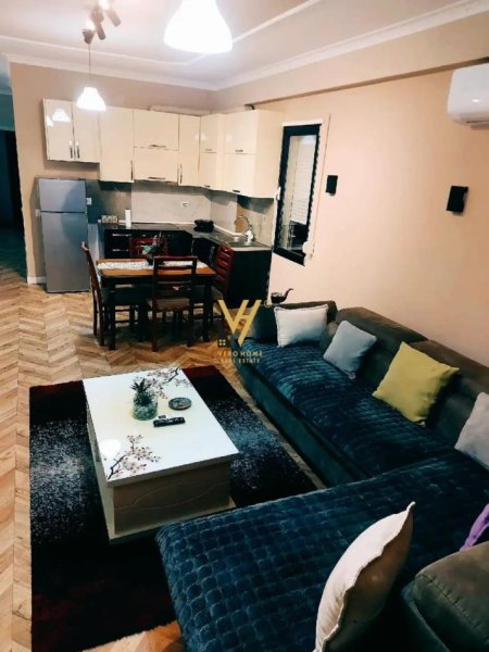 JEPET APARTAMENT 2+1+2 ME QERA TE KOPSHTI BOTANIK 900 EURO