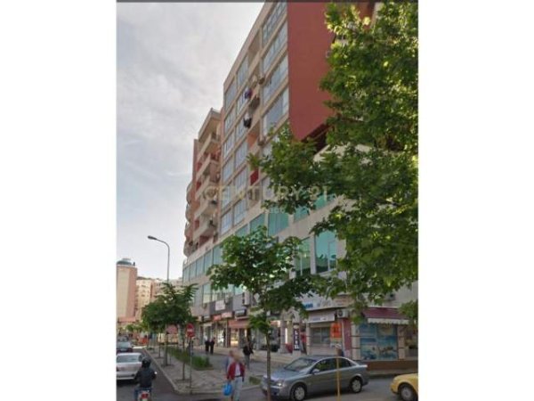 Tirane, shitet ambjent biznesi Kati 1, 60.000 Euro (Rruga e Dibres)