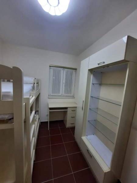 Tirane, jepet me qera apartament 2+1+BLK Kati 4, 85 m² 420 Euro (KONGRESI I MANASTIRIT)