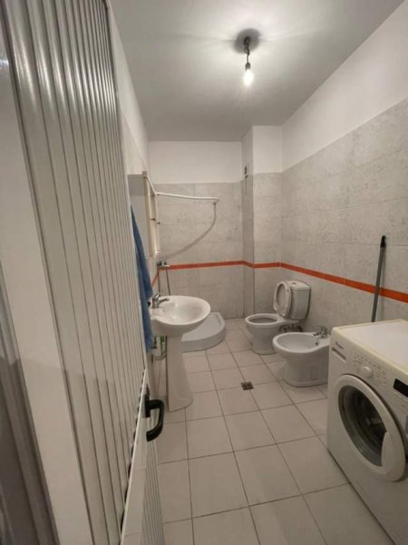 Tirane, jepet me qera apartament 2+1+BLK Kati 6, 85 m² 35.000 Leke (sokol olldashi)