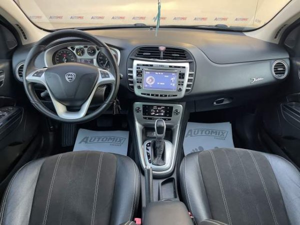 Tirane, shes makine Lancia delta Viti 2010, 5.400 Euro