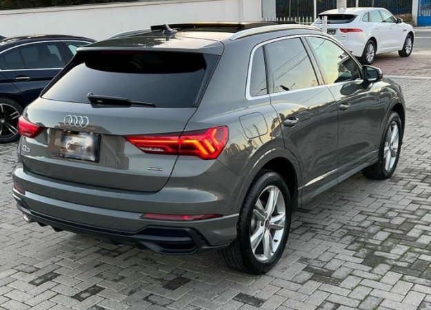 OKAZION - Shitet AUDI Q3 2022 S-Line, Automatike, Full Option, 15,000KM, 33,500 Euro