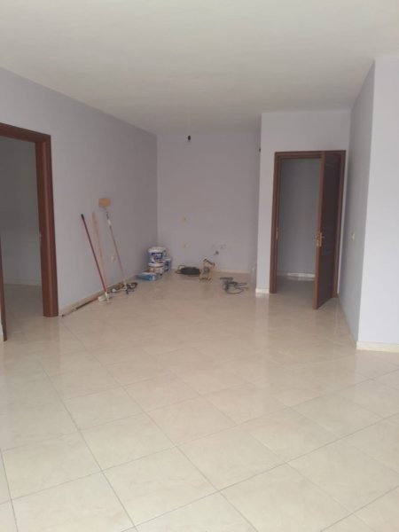 Apartament Ne Shitje 3+1 Ne Fresk (ID B23062) Tirane
