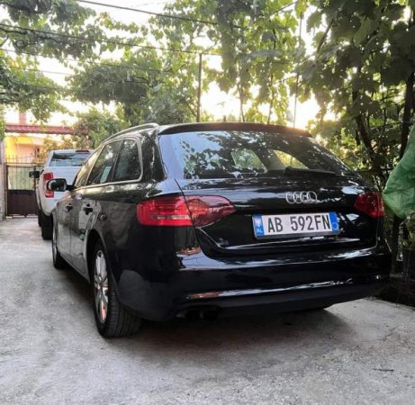 Tirane, shes makine Audi A 4 Viti 2012, 11.000 Euro