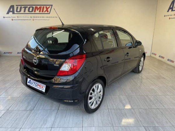 Tirane, shes makine Opel corsa Viti 2009, 4.300 Euro