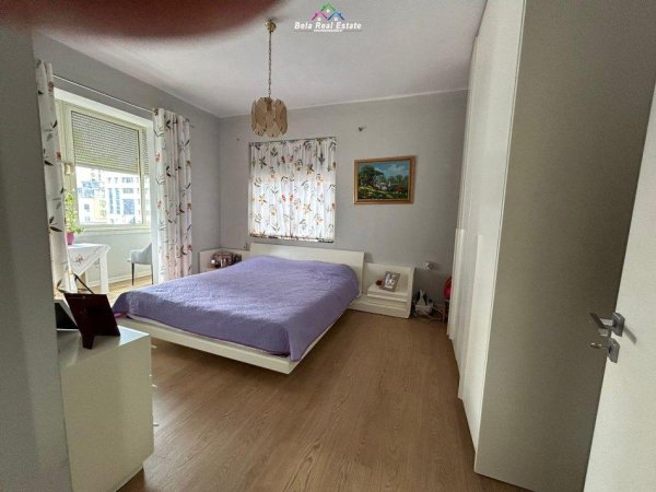 Apartament Ne Shitje 2+1+Kuzhine Tek Bulevardi Zogu I (ID B121156) Tirane.