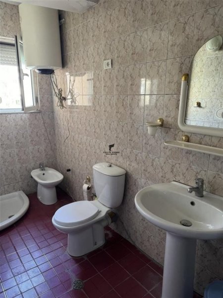 APARTAMENT ME QERA,AMBASADA AMERIKANE,800 EURO.