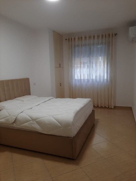 Shitet Apartament 1+1 ne Vlore ne Lungomare 225.000€