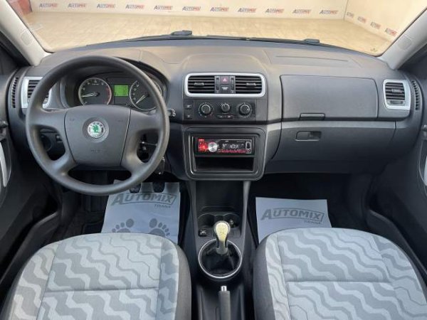 Tirane, shes makine Skoda fabia Viti 2008, 4.300 Euro