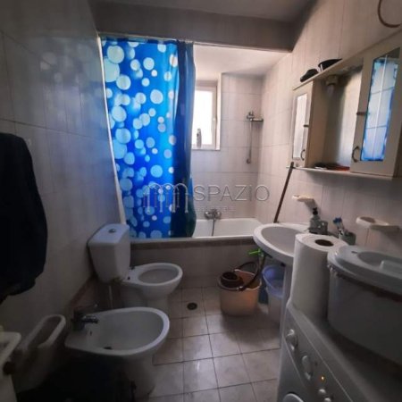 Tirane, shitet zyre Kati 0, 30 m² 60.000 Euro