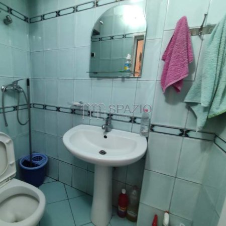 Tirane, shitet zyre Kati 0, 30 m² 60.000 Euro
