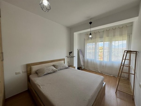 APARTAMENT ME QERA,KODRA E DIELLIT 2, 500 EURO.