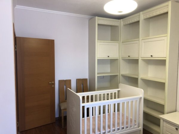 Qera, Apartament 3+1+2, Taiwani, Tiranë - 1100€ | 150m²