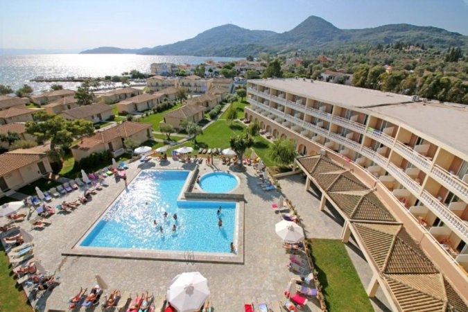 PLAZH NË KORFUZ - Messonghi Beach Holiday Resort 4 - 7 Ditë (6 Netë) All Inclusive  Nisje 2 Qershor  8 Qershor  14 Qershor  20 Qershor  26 Qershor  2 Korrik  8 Korrik  14 Korrik  20 Korrik  26 Korrik  1 Gusht  7 Gusht  13 Gusht  19 Gusht  25 Gusht  31 Gusht