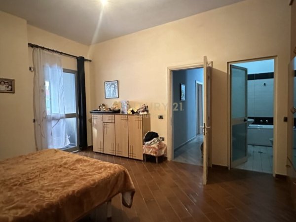 SHITET APARTAMENT 2+1+2 NE ASTIR !