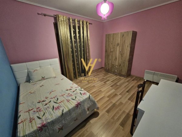 JEPET APARTAMENT 2+1+2+BLK ME QERA TE KODRA E PRIFTIT, PORCELAN 500 EURO