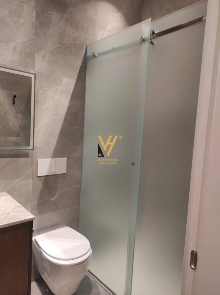 JEPET APARTAMENT 2+1+2+BLK ME QERA TE RRUGA E BARRIKADAVE 1.000 EURO