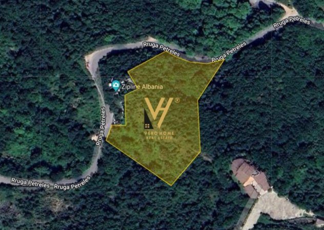 SHITET TRUALL 8.700 M2 TEK KALAJA E PETRELES 261.000 EURO