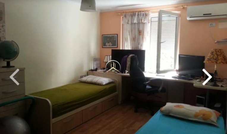 Apartamet 4+1+ 2 tualete  prane Gjykates se Rrethit Tirane
