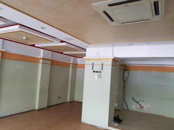 Elbasan, shitet ambjent biznesi 100 m² 400.000 Euro