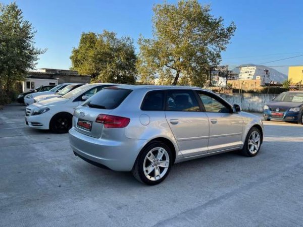 Tirane, shes makine Audi A3 Viti 2009, 8.900 Euro