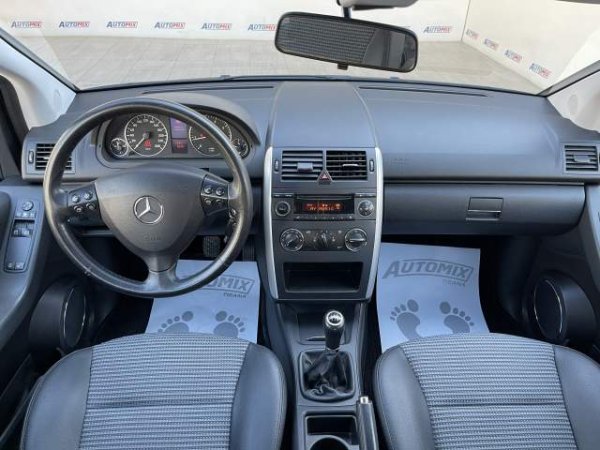 Tirane, shes makine Mercedes-Benz A-150 Viti 2006, 3.300 Euro