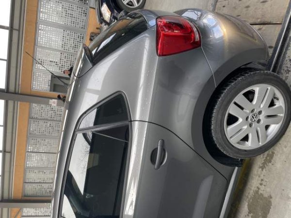 Tirane, shes makine Volkswagen Polo Viti 2013, 7.000 Euro