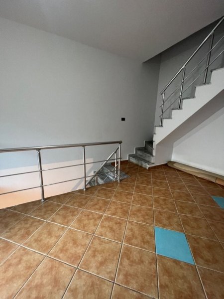 VILE 3- Katshe ne shitje  320.000 Euro te  Sanatoriumi