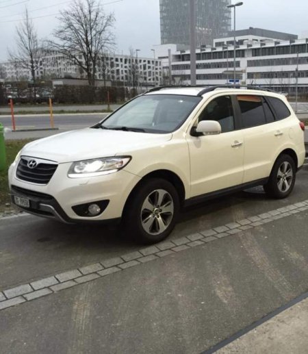 Tirane, shes xhip Hyundai Santa Fe 2.2 CRDI Viti 2012, 9.800 Euro