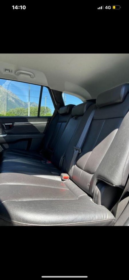 Tirane, shes xhip Hyundai Santa Fe 2.2 CRDI Viti 2012, 9.800 Euro