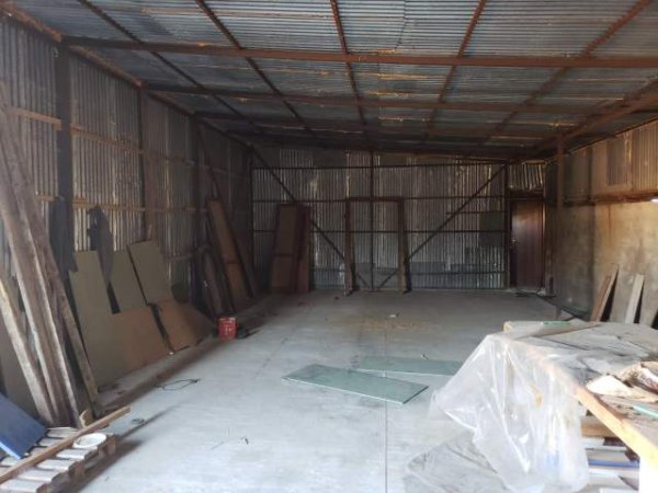 Tirane, shes toke 750 m² 56.000 Euro