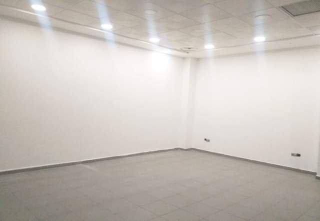 Tirane, shitet ambjent biznesi 44 m² 210.000