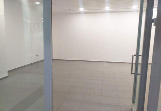 Tirane, shitet ambjent biznesi 44 m² 210.000