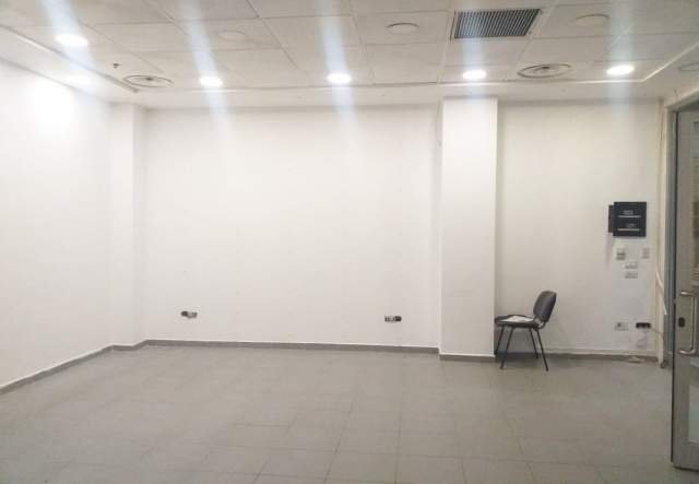 Tirane, shitet ambjent biznesi 44 m² 210.000