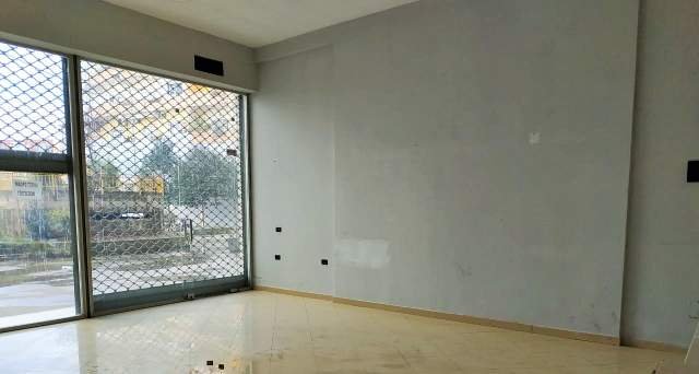 Tirane, shitet ambjent biznesi 50 m² 65.000 Euro