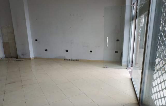 Tirane, shitet ambjent biznesi 50 m² 65.000 Euro