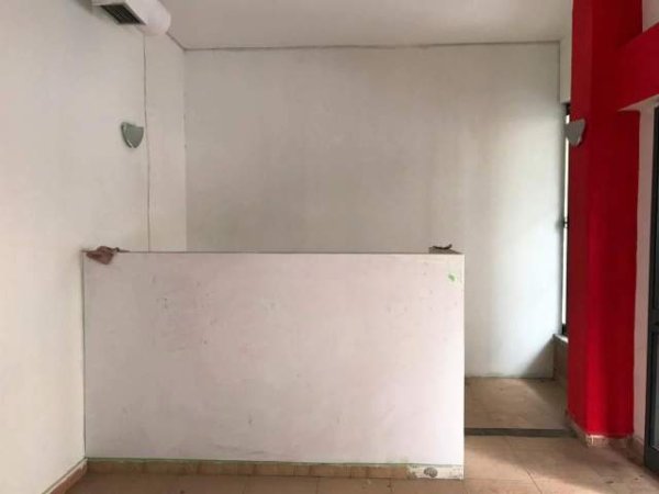 Tirane, shitet ambjent biznesi 74 m² 81.400 Euro