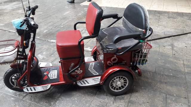 Tirane, shes Tricikel Honda 1.000 Euro