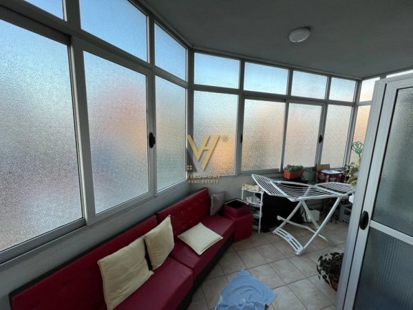 JEPET APARTAMENT 2+1 ME QERA TE GARDA, BLLOKU 800 EURO