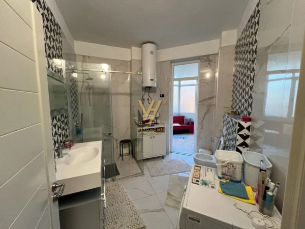 JEPET APARTAMENT 2+1 ME QERA TE GARDA, BLLOKU 800 EURO