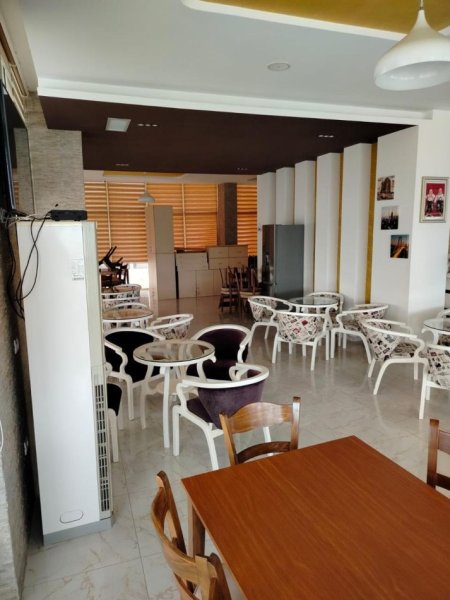 Bar-Restorant në shitje, Qerret