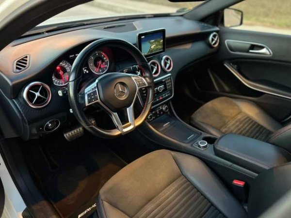 shes Mercedes-Benz MERCEDES A 200 (NAFTE) - AMG - PANORAMA Viti 2013,