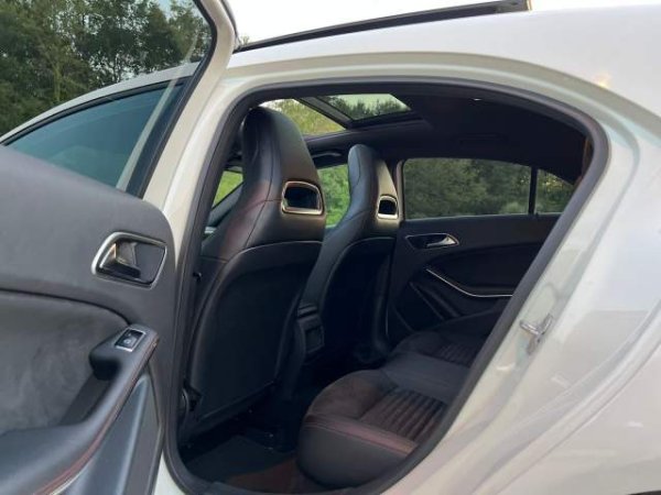 shes Mercedes-Benz MERCEDES A 200 (NAFTE) - AMG - PANORAMA Viti 2013,
