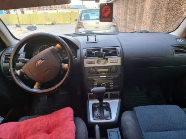 Tirane, shitet makine Ford Mondeo Viti 2006, 2.500 Euro