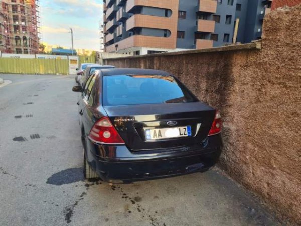 Tirane, shitet makine Ford Mondeo Viti 2006, 2.500 Euro